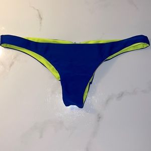 Scrunched cheeky thong bikini bottom
